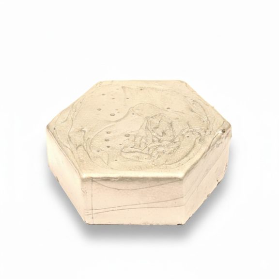 Pecsétviasz ezüst 6-szögű tömb /ca. 250 g/ Pecsétviasz ezüst 6-szögű tömb /ca. 250 g/