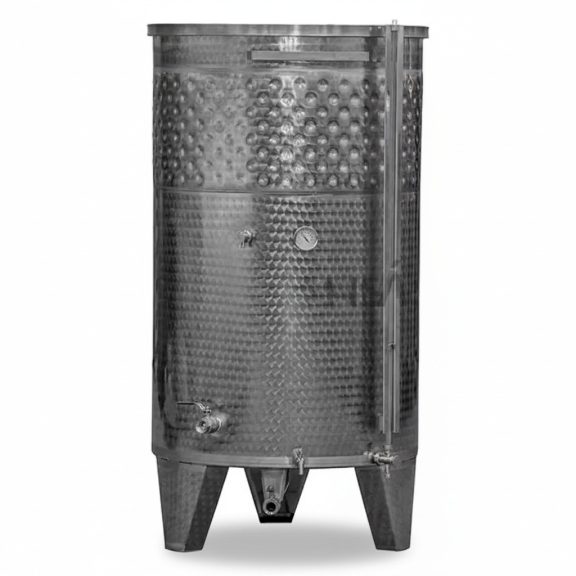Tartály Zottel (3.1) úszófedeles 1100 liter, egy hűtőpalásttal Tartály Zottel (3.1) úszófedeles 1100 liter, egy hűtőpalásttal