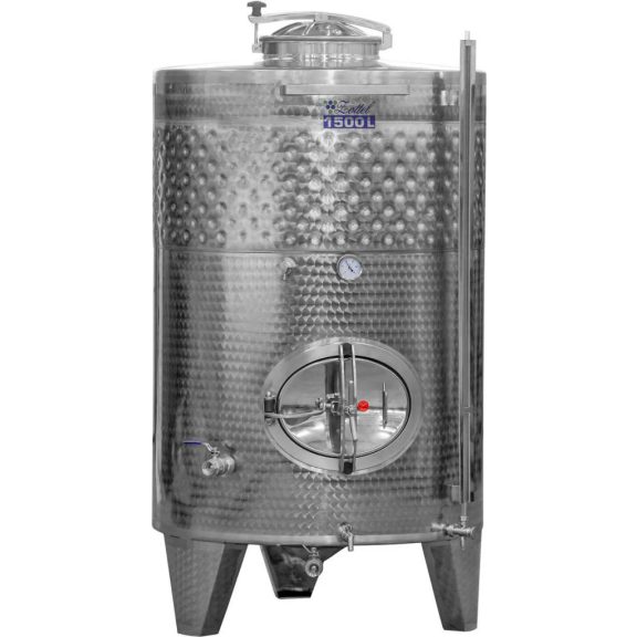 Tartály Zottel (5.1) zárt 2600 liter, egy hűtőpalásttal, felső és oldalsó búvónyílással Tartály Zottel (5.1) zárt 2600 liter, egy hűtőpalásttal, felső és oldalsó búvónyílással